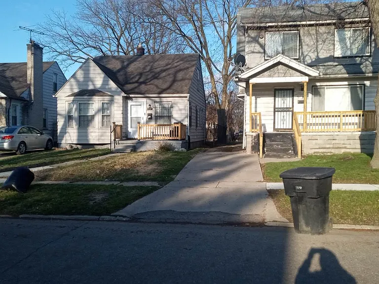 9187 Mendota St — Photo 2