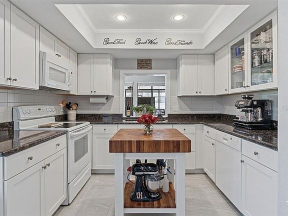 5th image of 6349 Parson Brown Dr