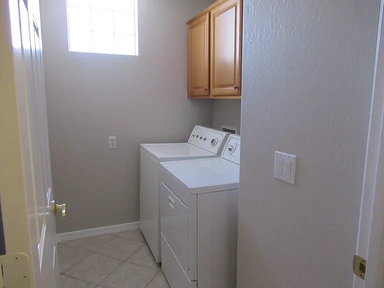 860 W Oriole Way — Photo 17