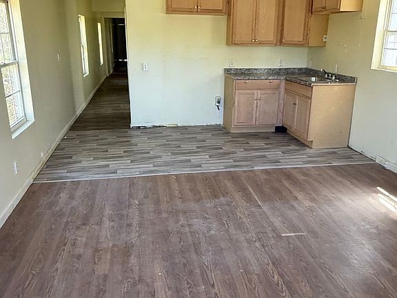 2nd image of 1510 28th St