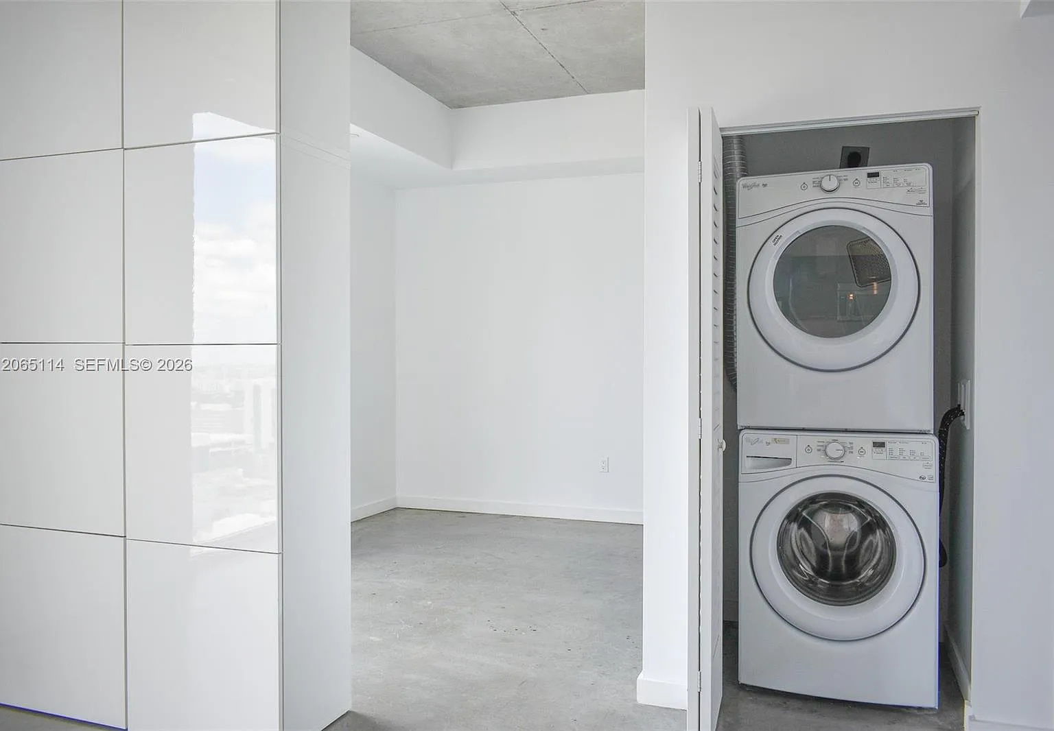 Centro Condo — Photo 4