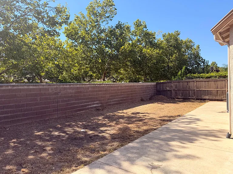 9728 Sand Hollow Way — Photo 7