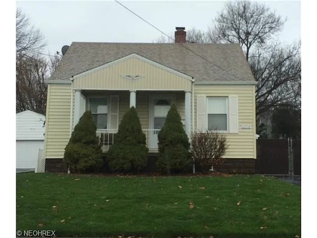 2754 Jean St photo 1