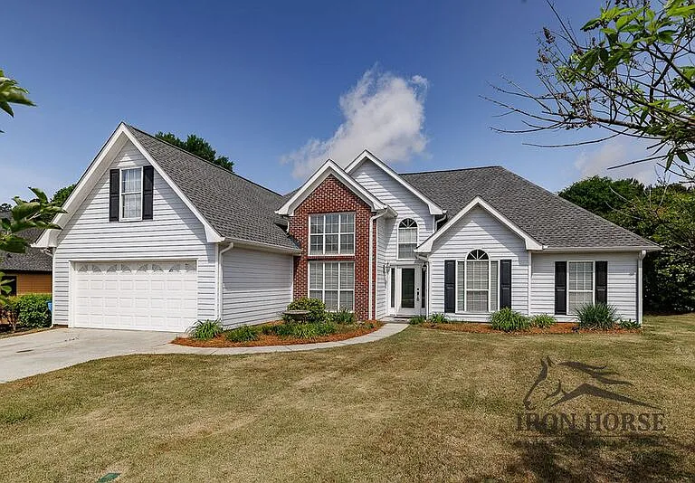 379 Beech Hollow Trl — Photo 37