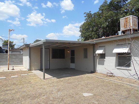 2nd image of 414 N San Jacinto St