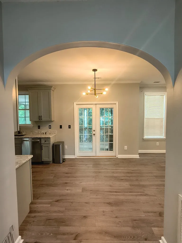 207 Stapleford Park Dr — Photo 4