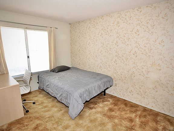 4th image of 4866 Cannington Dr