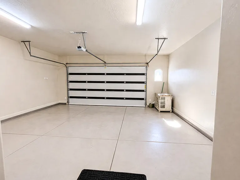 N Coral Ridge Dr — Photo 37