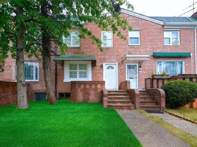 1111 Shore Pkwy, Brooklyn, NY, 11228