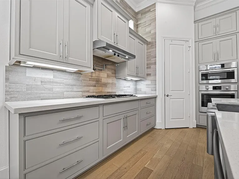 2713 Kinsley Oaks Dr — Photo 13