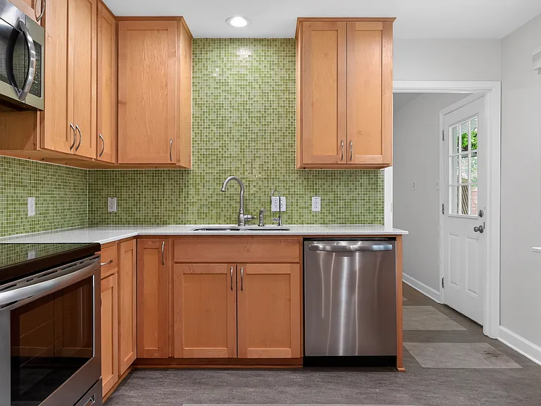 6700 La Salle Dr — Photo 14