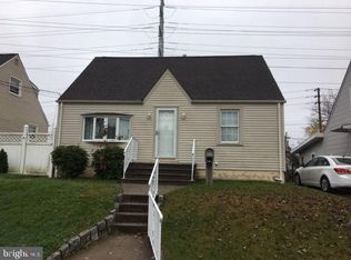 220 Edward Ave, Hamilton, NJ 08610