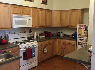 194 North St APT 16, Burlington, VT 05401