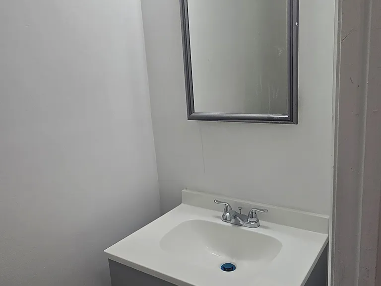 325 Bayview Point — Photo 12