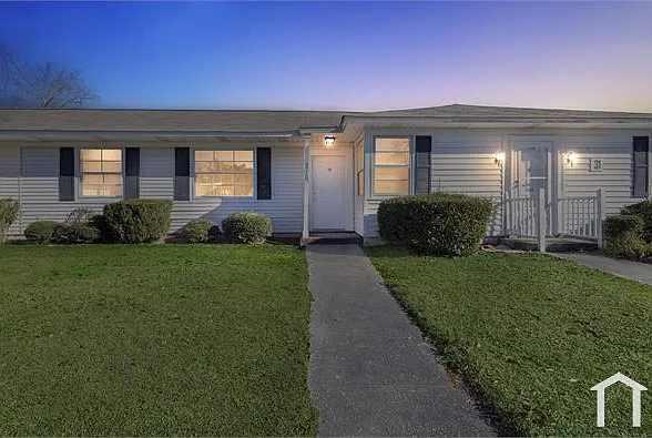 2 bed, 800 sqft, $1,250 — Photo 2