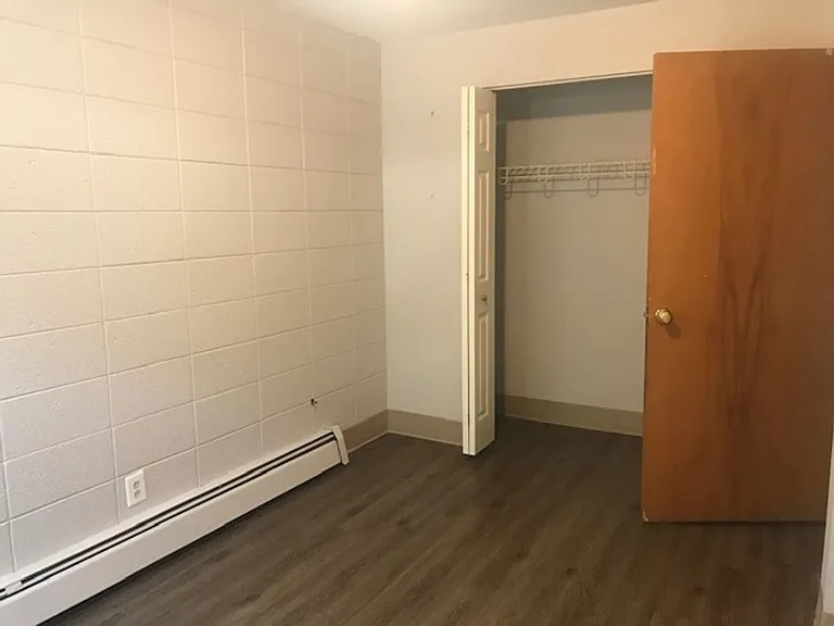 Apartment off 28th and Clyde Park Available — Photo 34