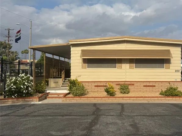 2205 W Acacia Ave #200, Hemet, CA 92545