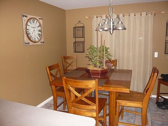 4th image of 27199 Sparrow Ct