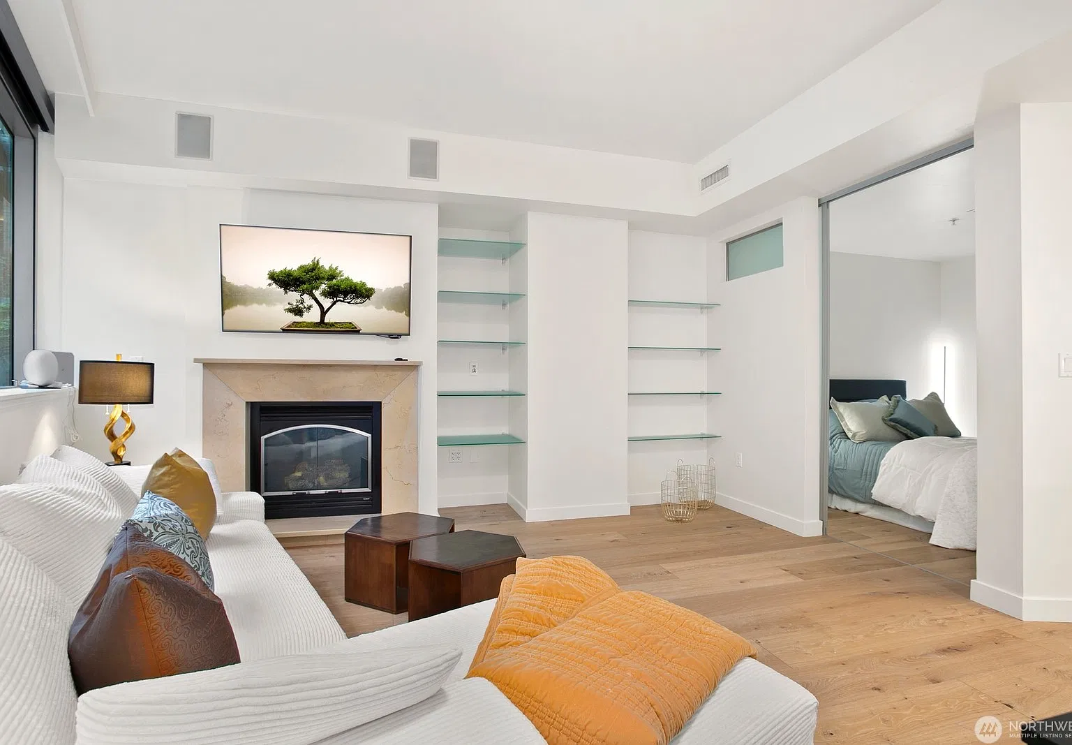 1 bed, 710 sqft, $2,995 — Photo 3