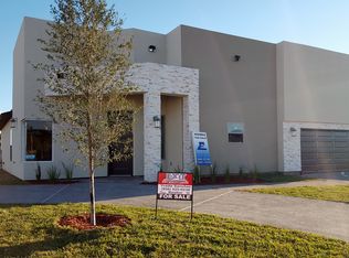 2813 J D Salinger Dr, Laredo, TX 78041
