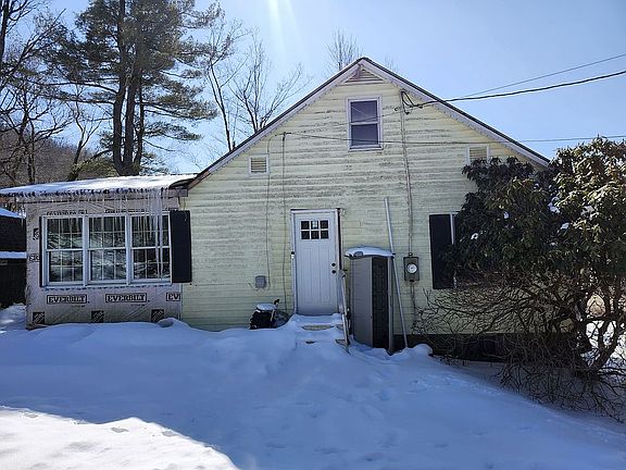 4th image of 2786 Wolf Creek Rd