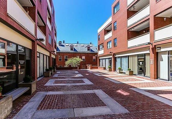 4th image of 20 Central St APT 216