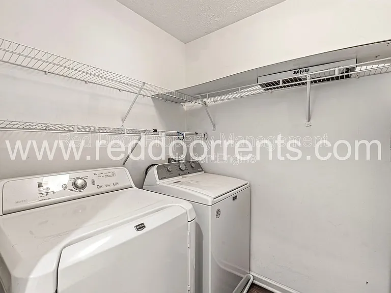 10031 Golden Dr — Photo 20
