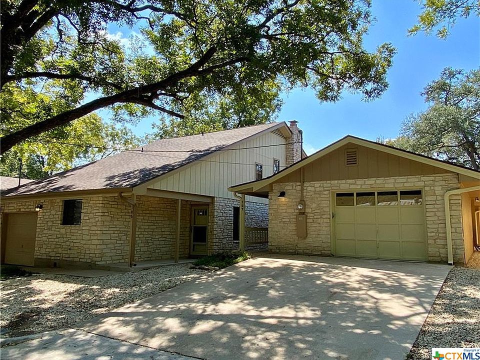 1st image of 107 Blanco St