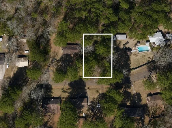 2 Redwing Ave, Kosciusko, MS 39090