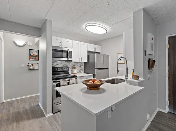 Southgate Apartments - Southgate, MI