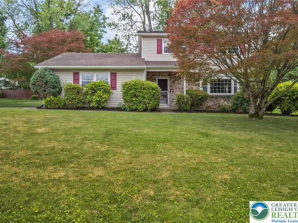 268 Apollo Dr, Bethlehem, PA 18017