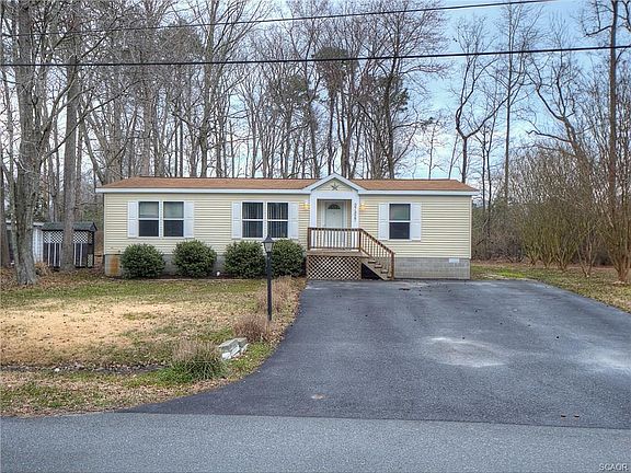 3rd image of 37327 Carolina Dr
