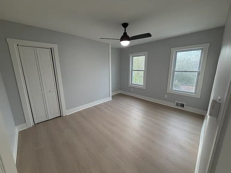 1115 Fairdale St — Photo 14