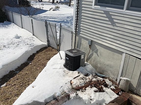 5th image of 2 Sachem Rd