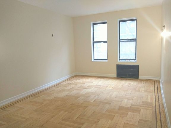 4th image of 535 Parkside Ave APT 2J