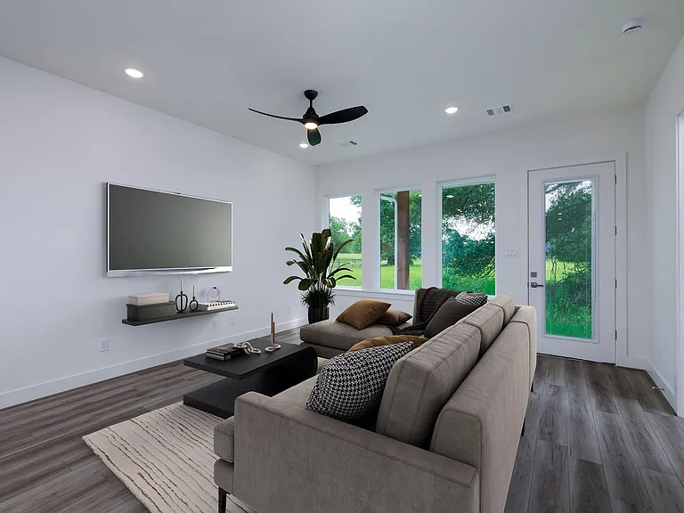68 Fairway Dr — Photo 11
