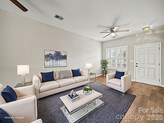 4th image of 503 Delta Dr
