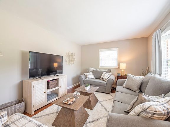2nd image of 282 Zandale Dr