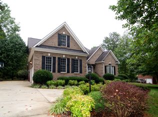 609 Trollingwood Ct, York, SC 29745