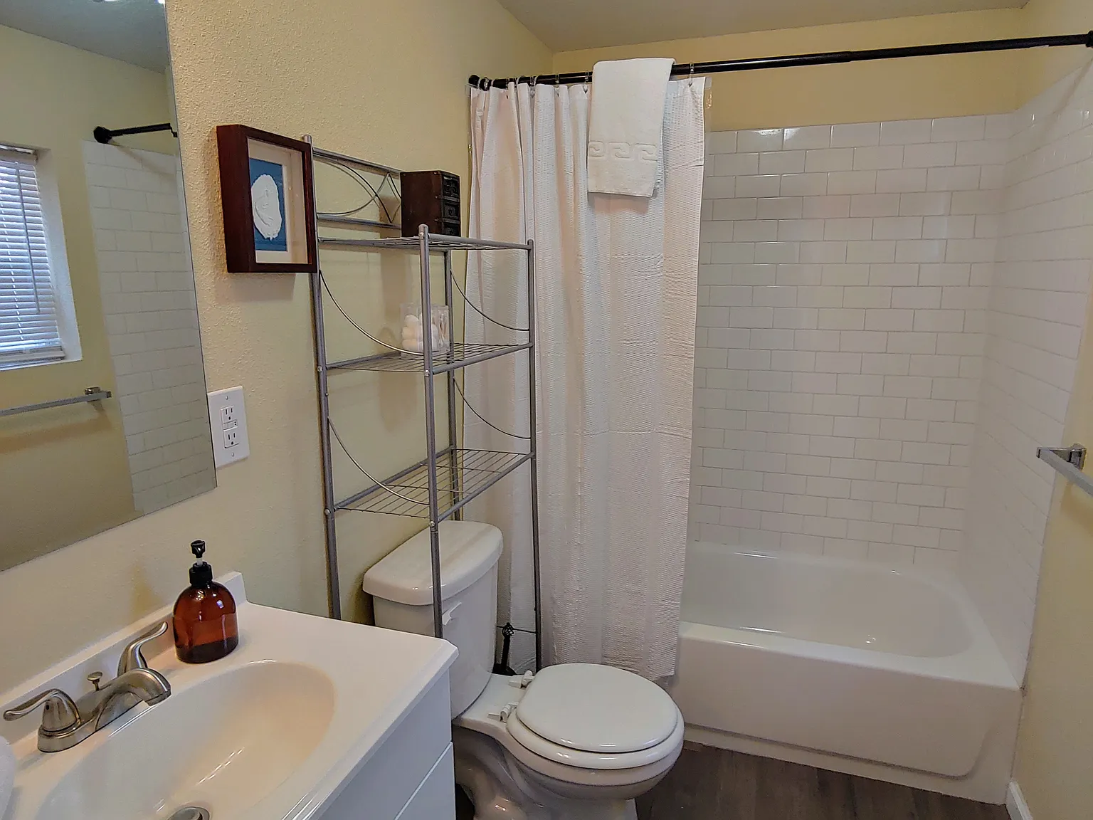 1 bed, 550 sqft, $1,225 — Photo 2