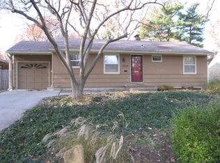 7236 Canterbury St, Prairie Village, KS 66208