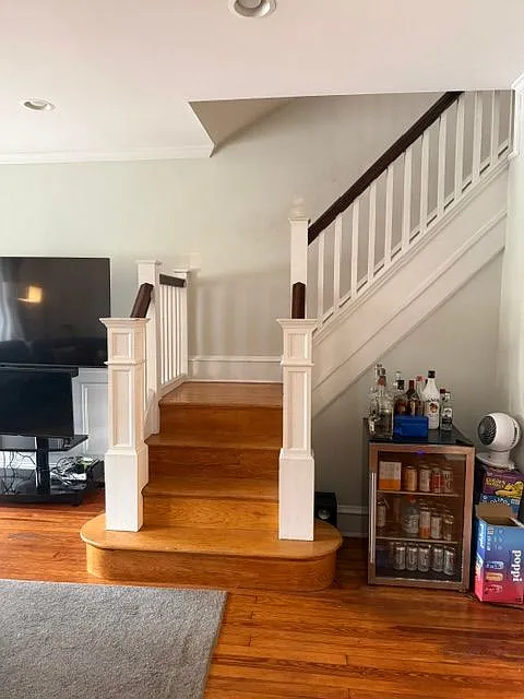 4 bed, 2001 sqft, $2,375 — Photo 4