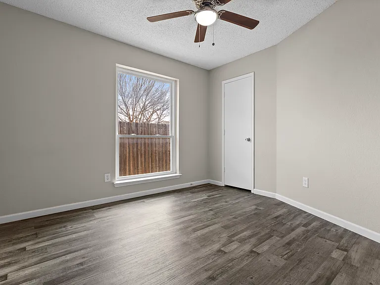 2847 Red Oak Dr — Photo 21