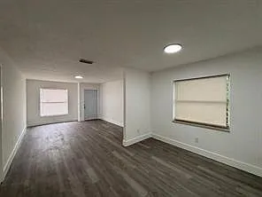4 bed, 2.0 bath, 1250 sqft, $2,500 — Photo 4