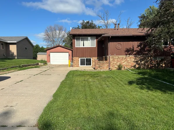 124 5th Ave NW, Byron, MN 55920