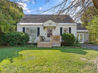 217 Hoover Dr, Syracuse, NY 13205