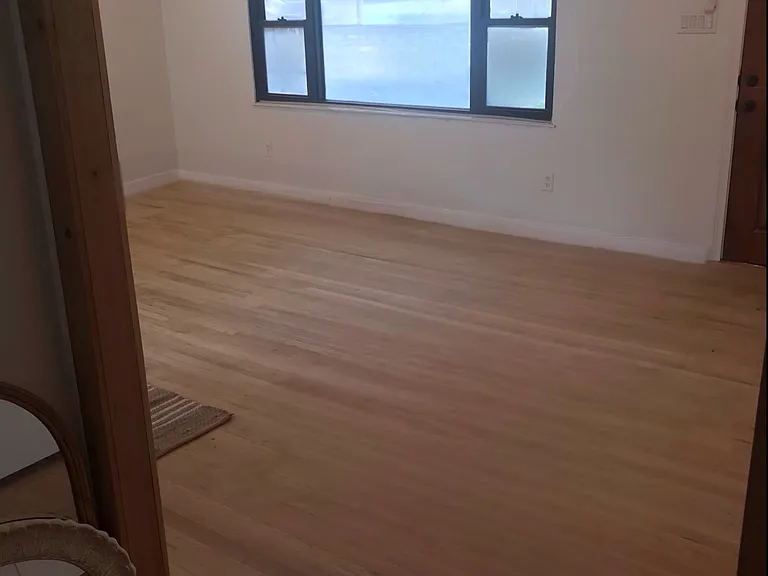 1405 Hillcrest Blvd — Photo 4