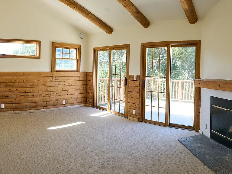 373 Loftyhill Dr — Photo 17
