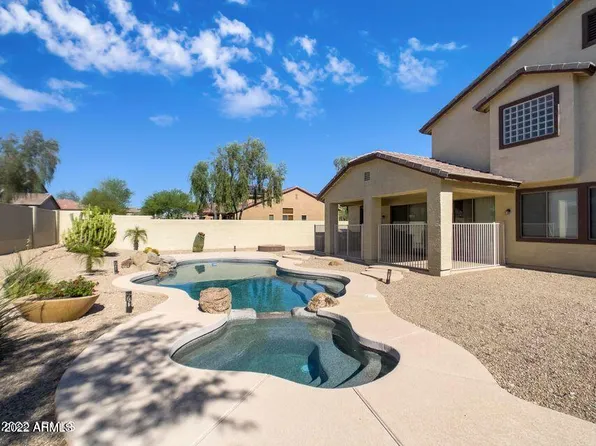 2406 W Sienna Bouquet Pl, Phoenix, AZ 85085