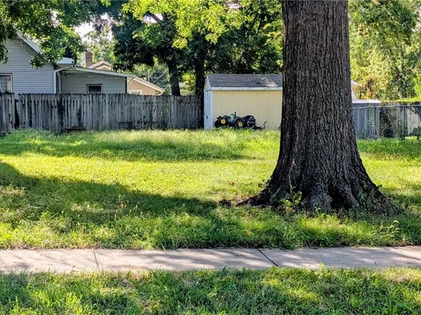 331 S Water St, Olathe, KS 66061